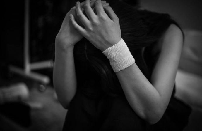 “Come in una bolla”: una lettura della dipendenza affettiva e del suo trattamento